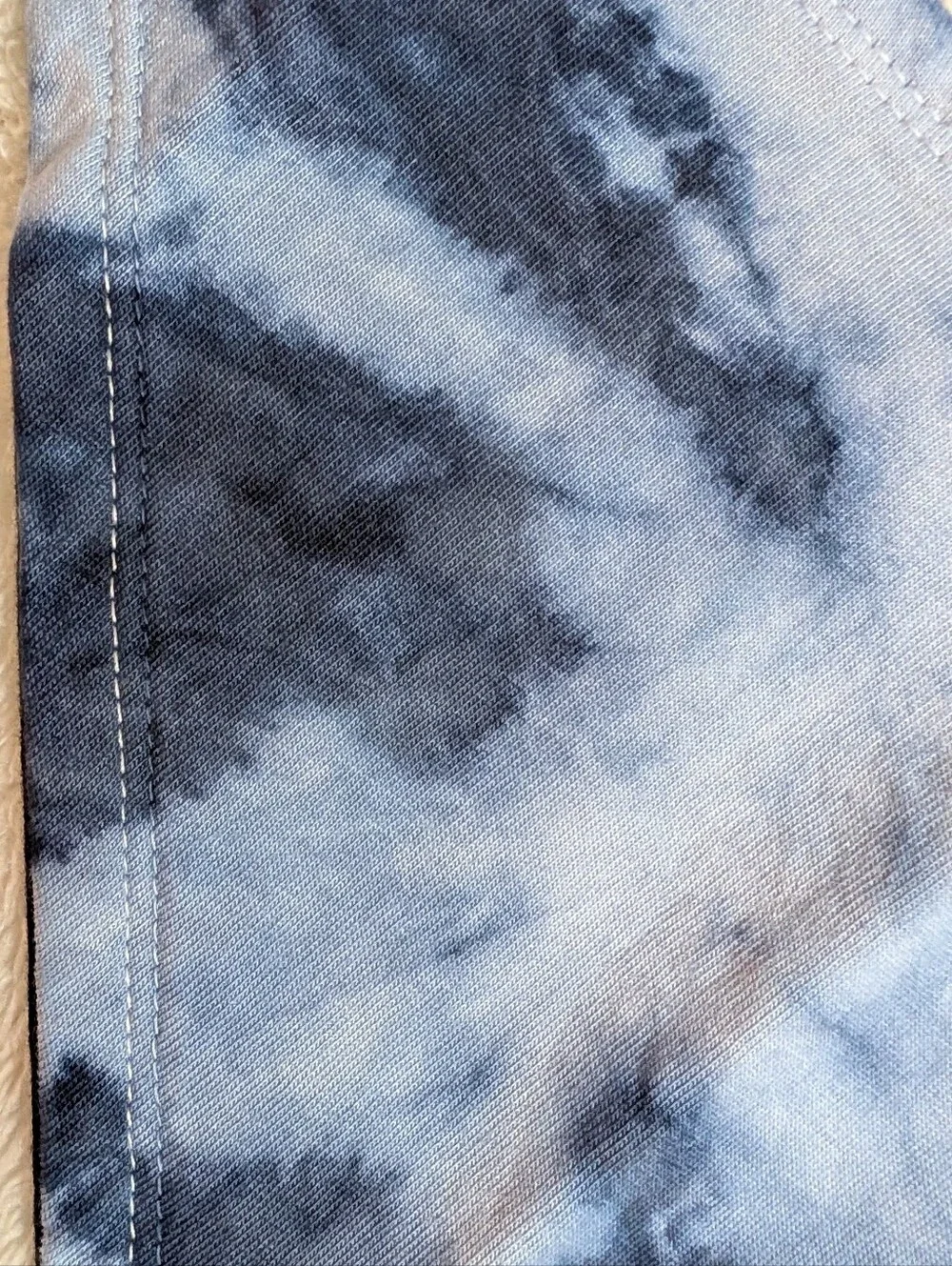NWOT Tie-Dye Triangle Pet Bandana / Baby Bandaid Bib in Navy Blue And Black